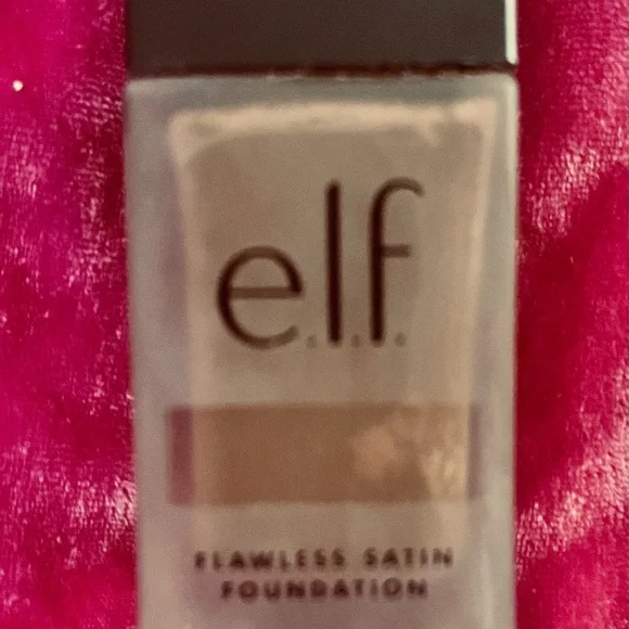 Makeup Bundle NIB - Picture 7 of 10